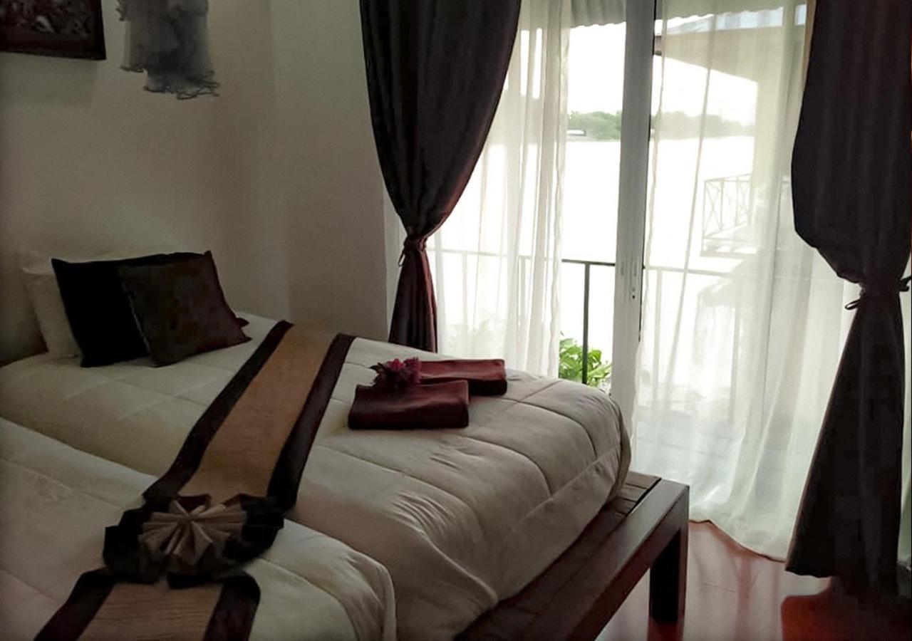 Tara Raft Hotel Kanchanaburi Buitenkant foto