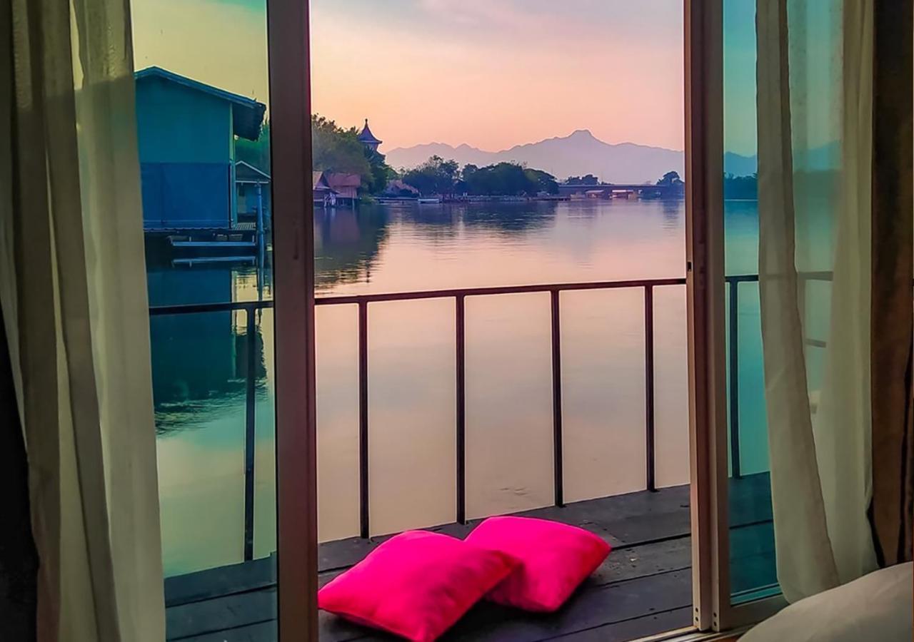 Tara Raft Hotel Kanchanaburi Buitenkant foto